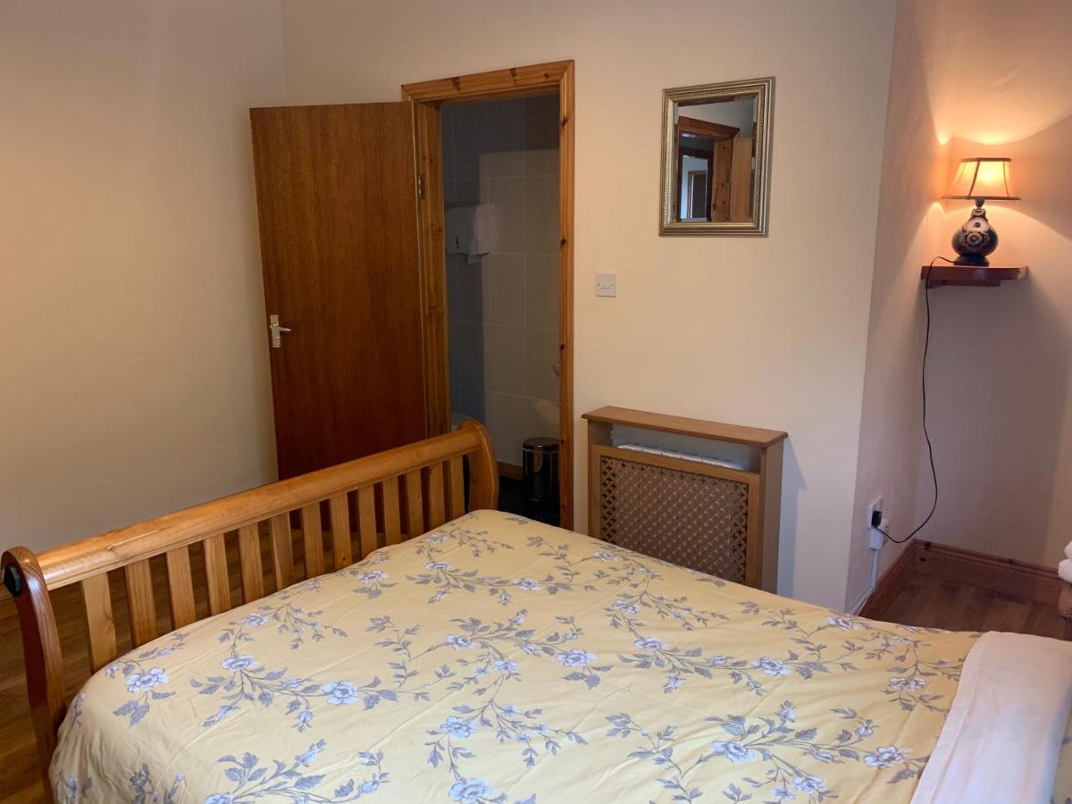 Clare'S Rock Self-Catering Accommodation Carron Exteriér fotografie