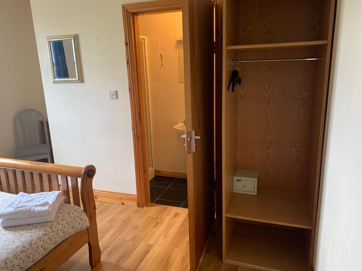 Clare'S Rock Self-Catering Accommodation Carron Exteriér fotografie